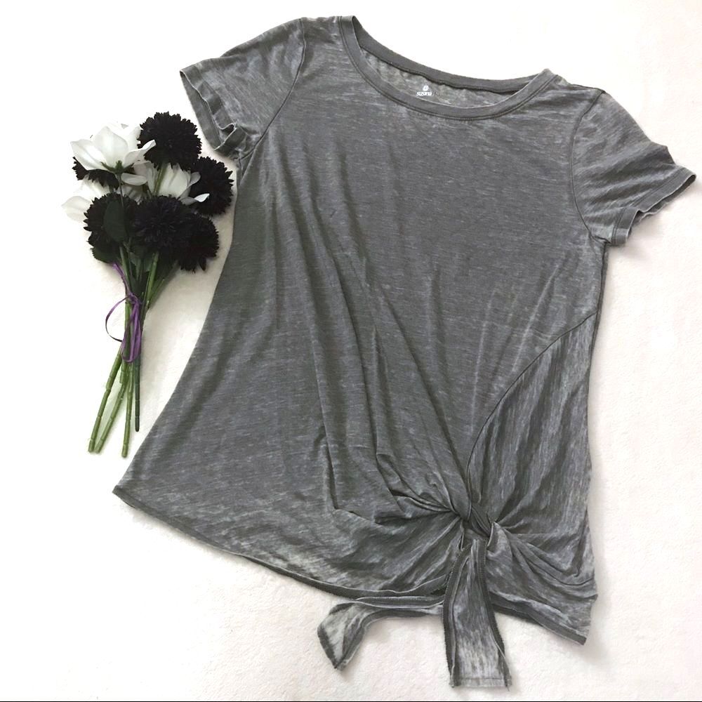 Susina Tie-Front Tee Size Medium Gray